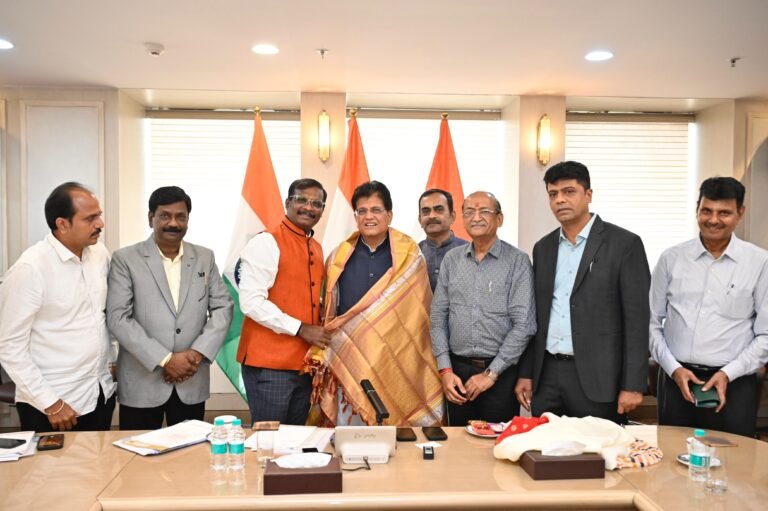 ऑनलाइन व्यापार और धारा 138 के विषय पर दिल्ली में हुई केंद्रीय मंत्रियों से बैठक