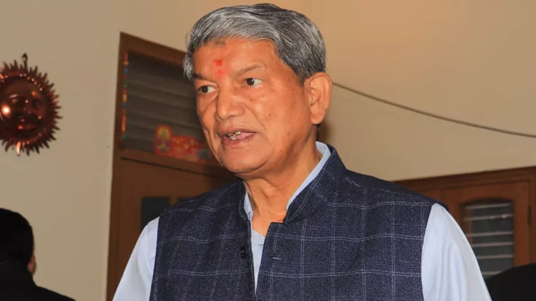 पूर्व CM हरीश रावत को CBI ने भेजी नोटिस, कांग्रेस नेता का पलटवार…”लगता है चुनाव आ रहे”